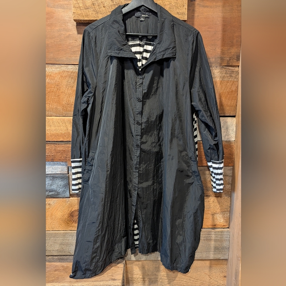 Sun Ki. Black Striped Women's Tunic With Pockets
